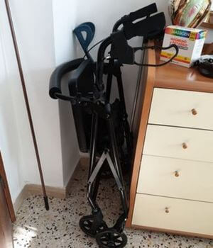 andador pepe 4 ruedas plegado